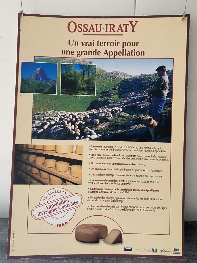 Images de la laiterie-fromagerie de Louvie Juzon (64)